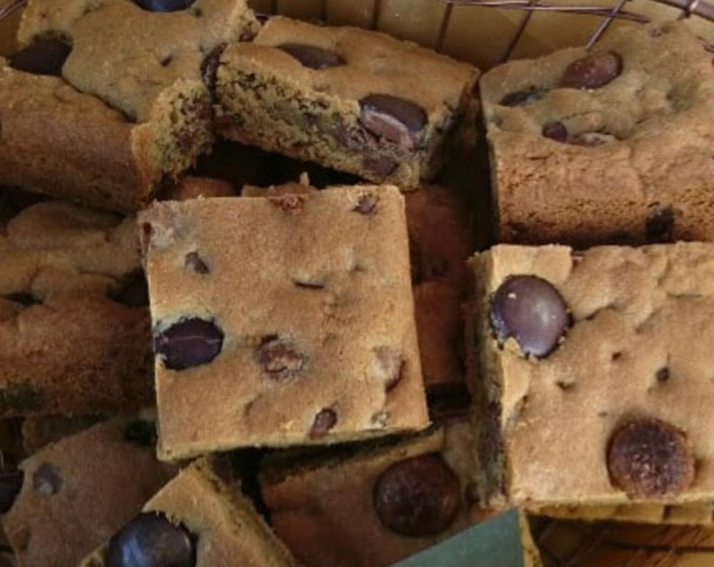 Malteser and Minstrel cookie bars - handmade chocolate treats