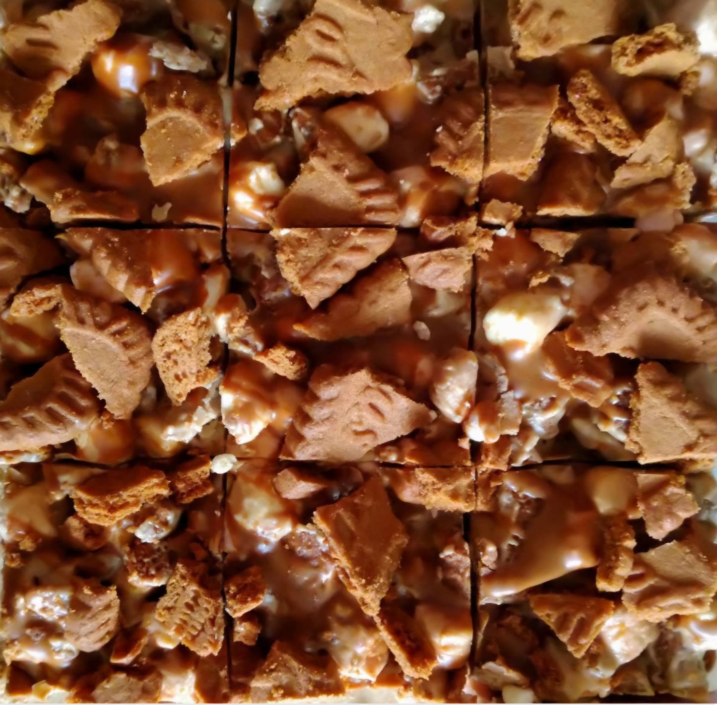 Biscoff rocky road with Lotus biscuits and white chocolate